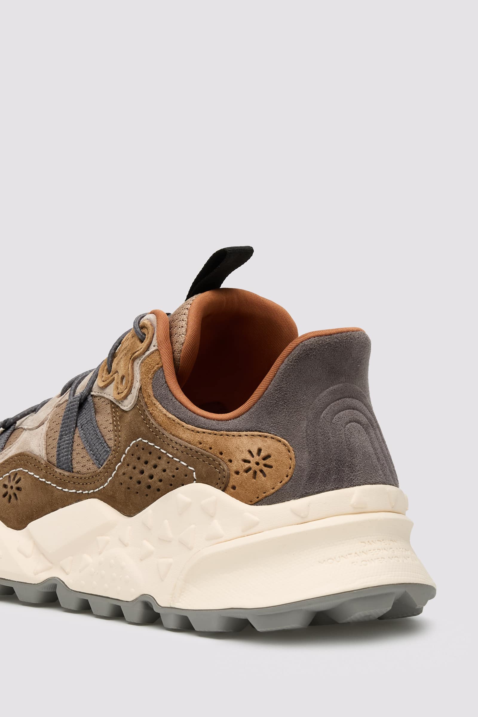 Sneakers Flower Mountain TIGER HILL Uomo Marroni | 624-NIPHCM
